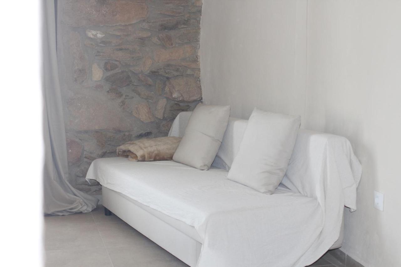El Reposo De La Grulla Apartment Perales del Puerto Екстериор снимка